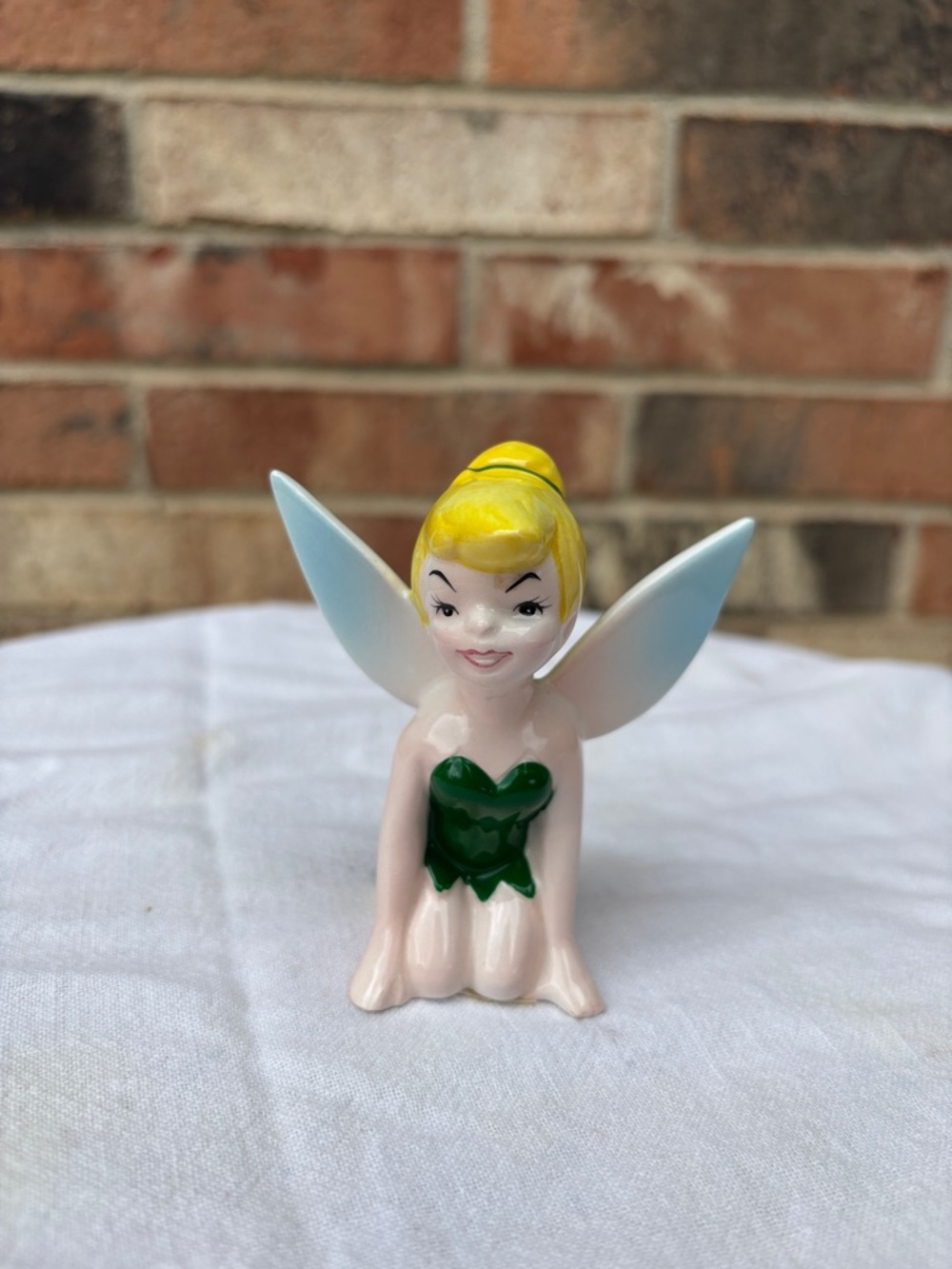 Vintage Walt Disney Tinkerbell Kneeling Ceramic Figurine